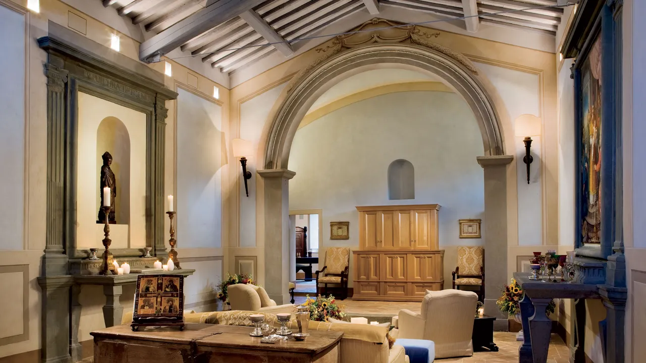 колонны и арка