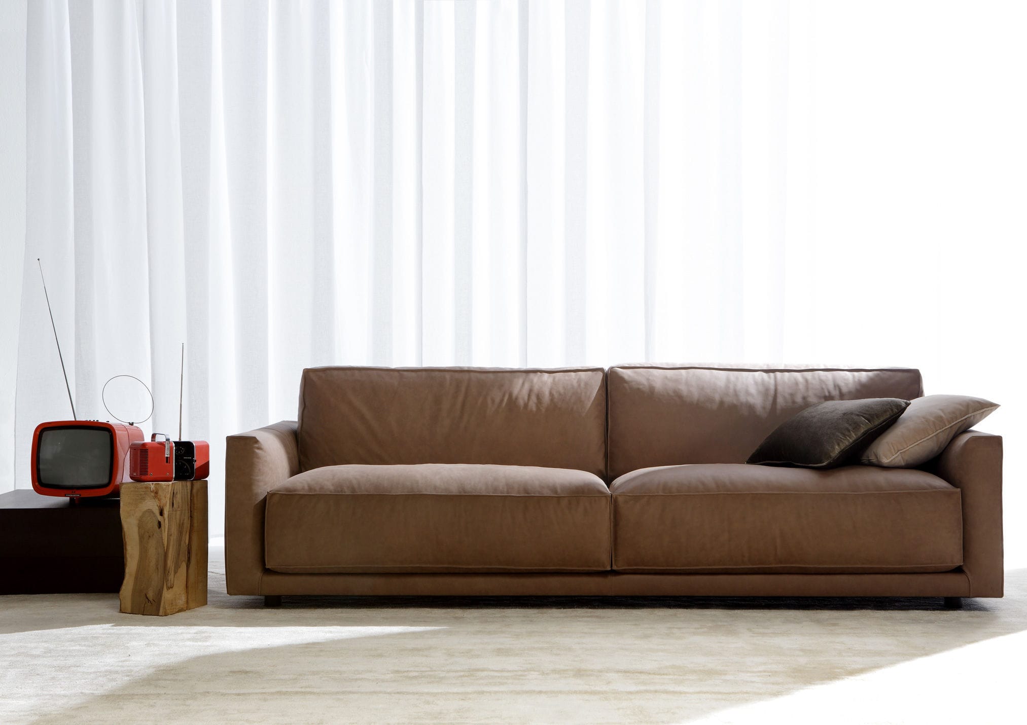 угловой кожаный диван италия