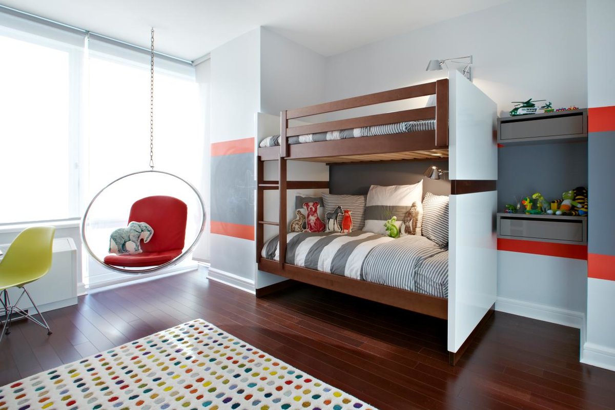 деревянная двухъярусная  кровать для подростка