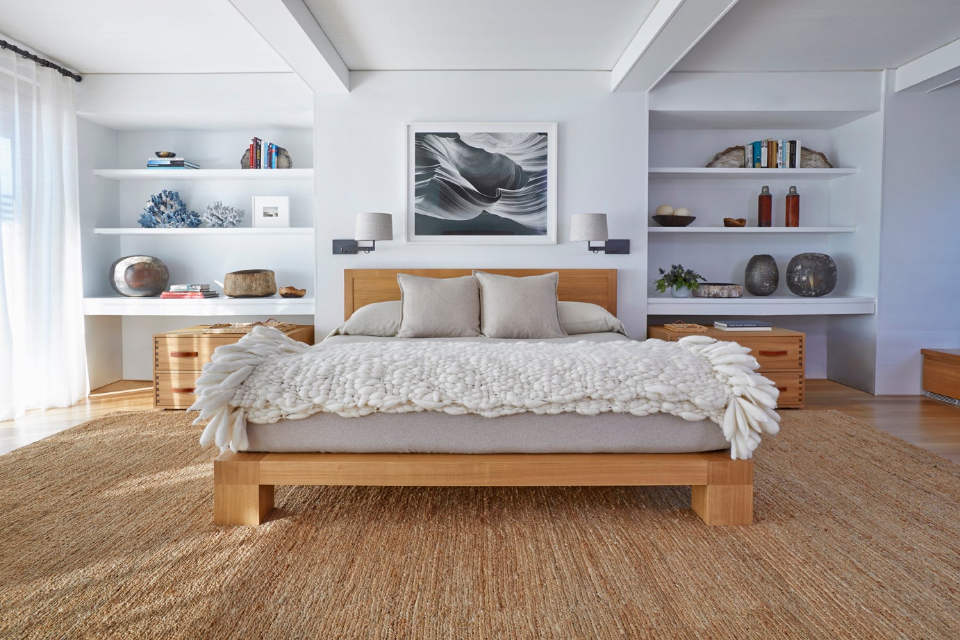 кровать деревянная 