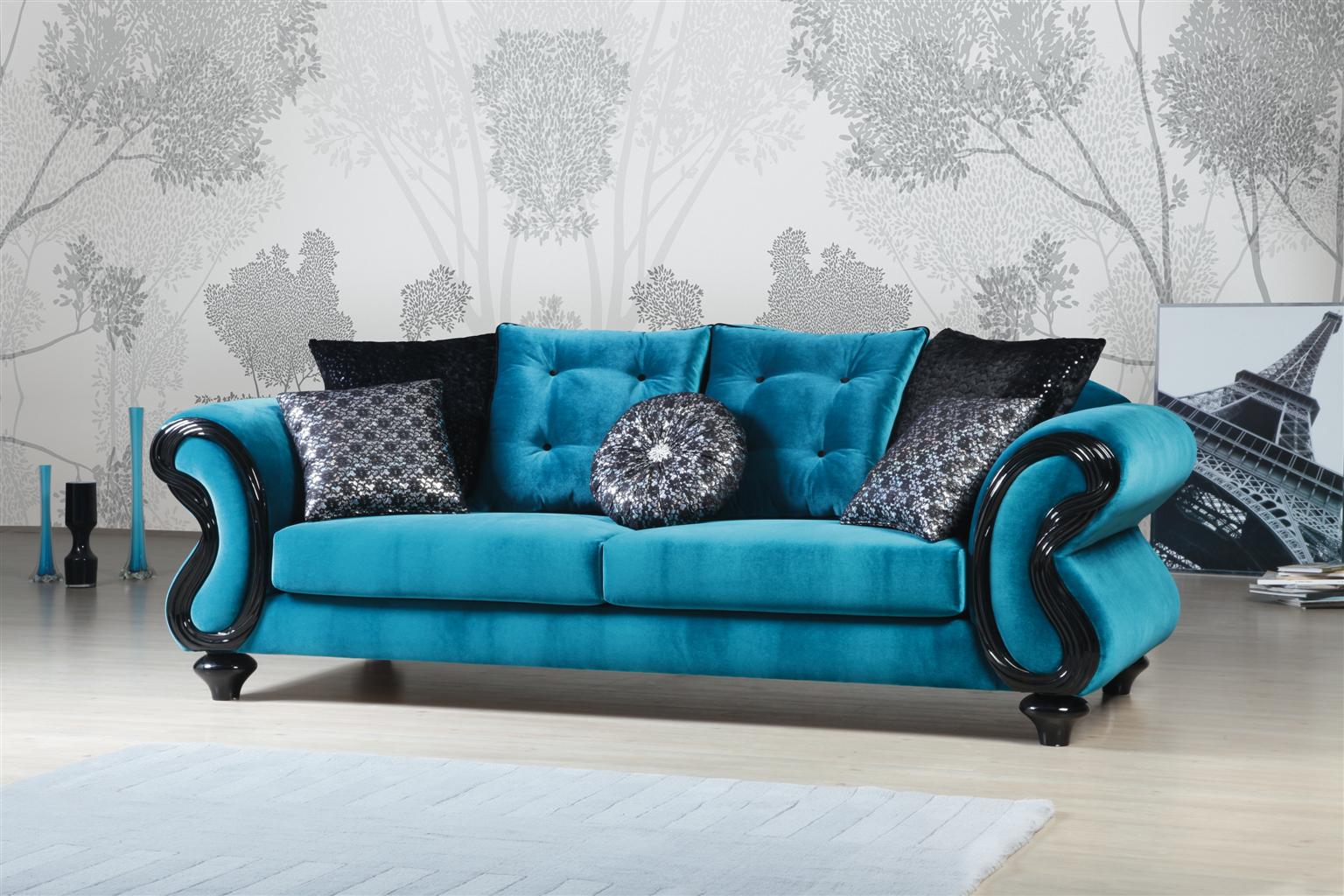 Синий диван в интерьере 10