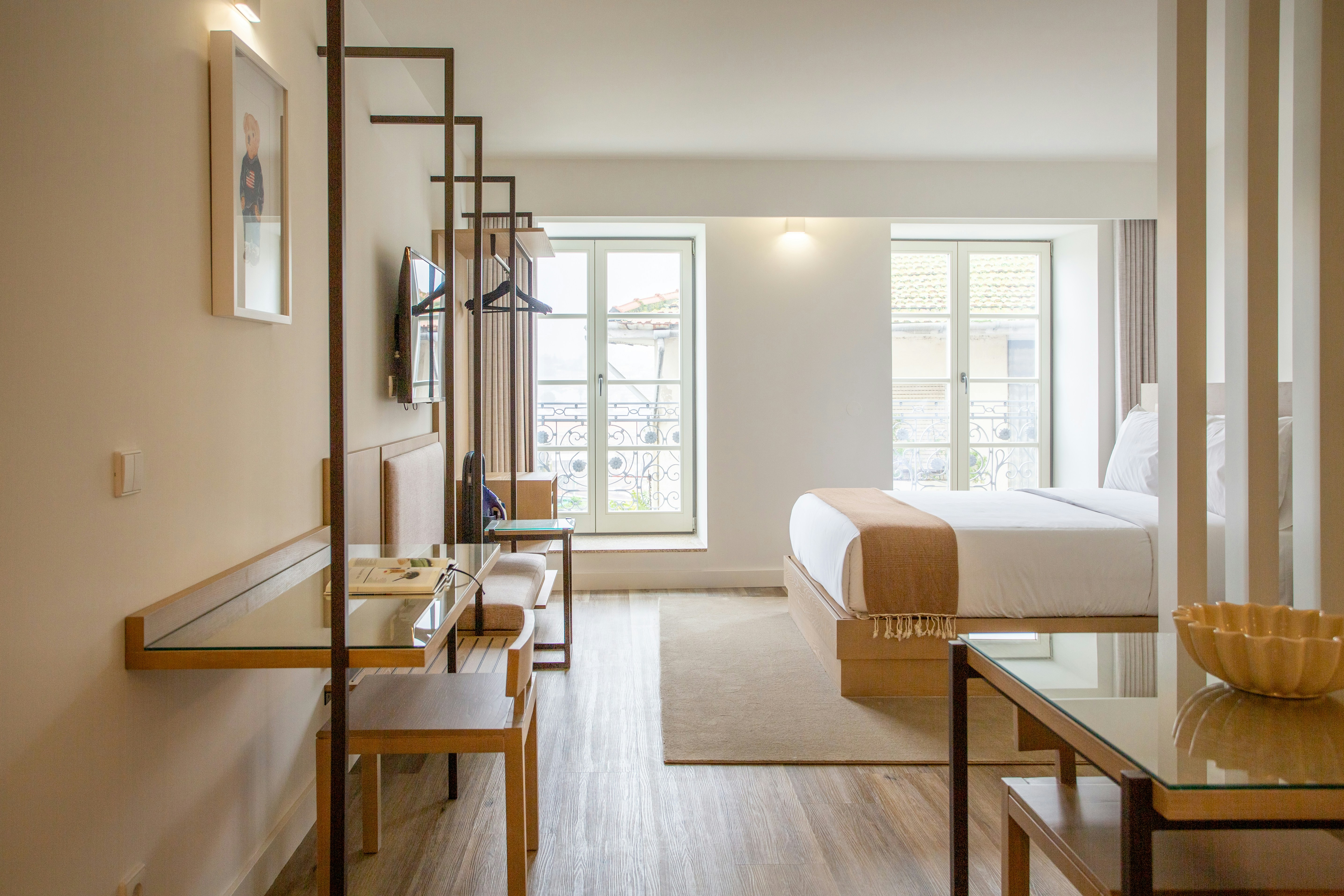 шкаф открытый