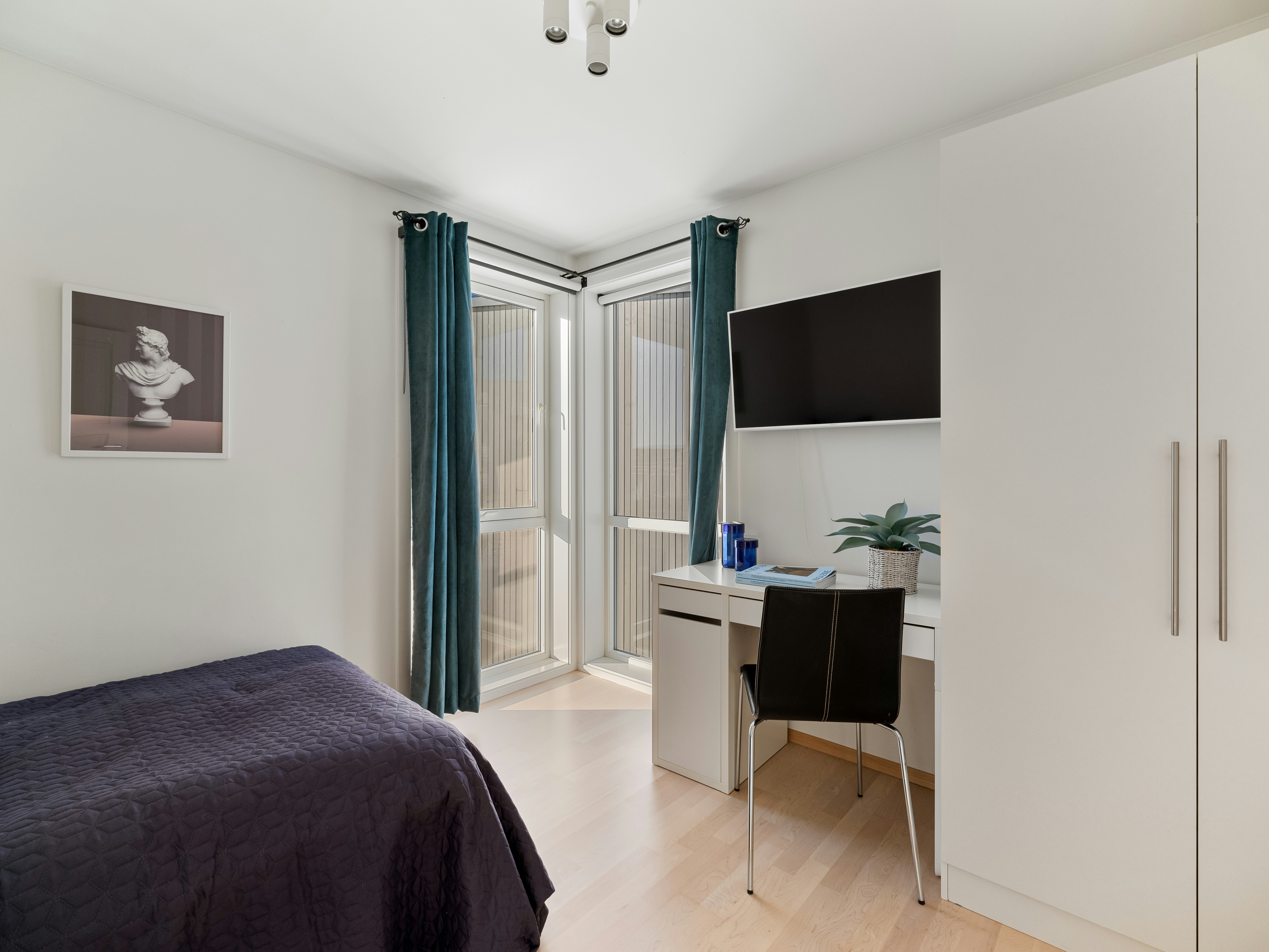 белый шкаф фото